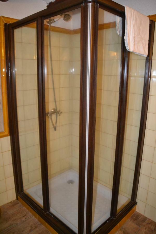 Can Font Guest House Siurana  Luaran gambar